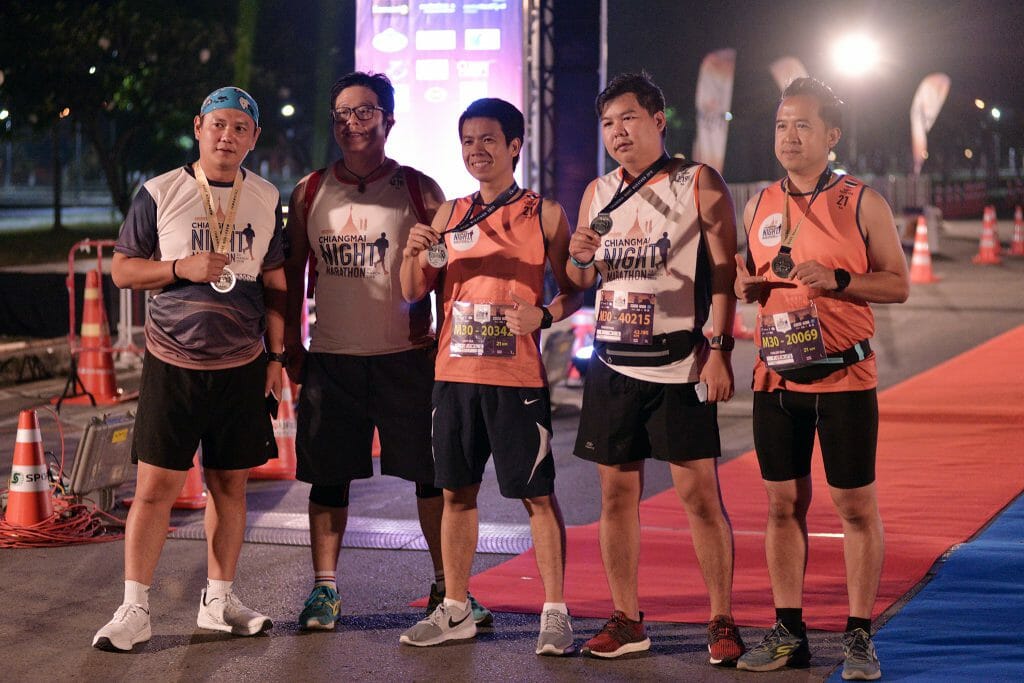 6 เทคนิควิ่งสำหรับนักวิ่งใหม่ พิชิต 10 กิโลเมตรแรก | สาระดีดีฮิมสนาม