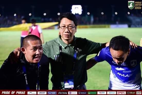 “โค้ชหนุ่ม” กุนซืออาชาคะนองศึกปลื้มลูกทีมทำผลงานดีเกินคาด